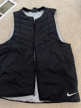 Nike Black and Light Gray Quilted Sleeveless Vest